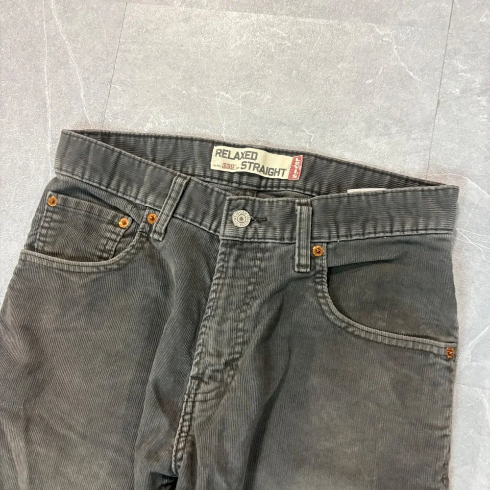 Levis 559 Relaxed Straight Corduroy Pants Mens W29 L30 Charcoal Gray 2753